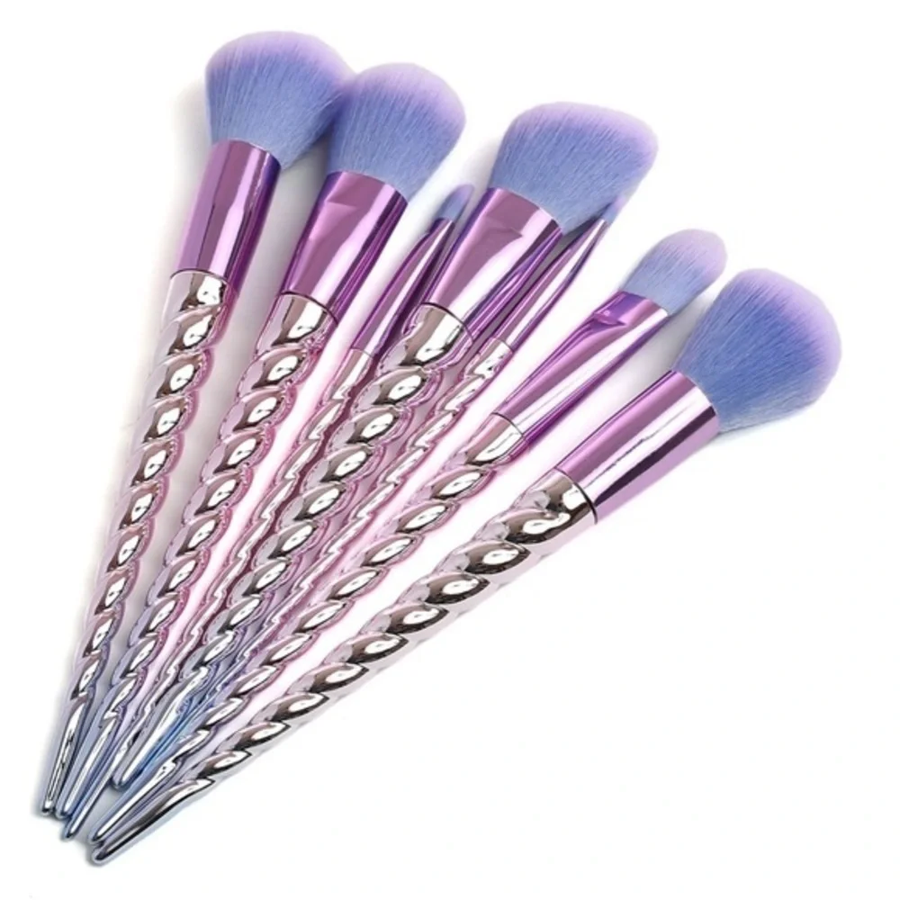 🎉HP🎉🆕set of 7 make up brushes